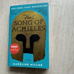 The Song of Achilles- Madeline Miller, paperback